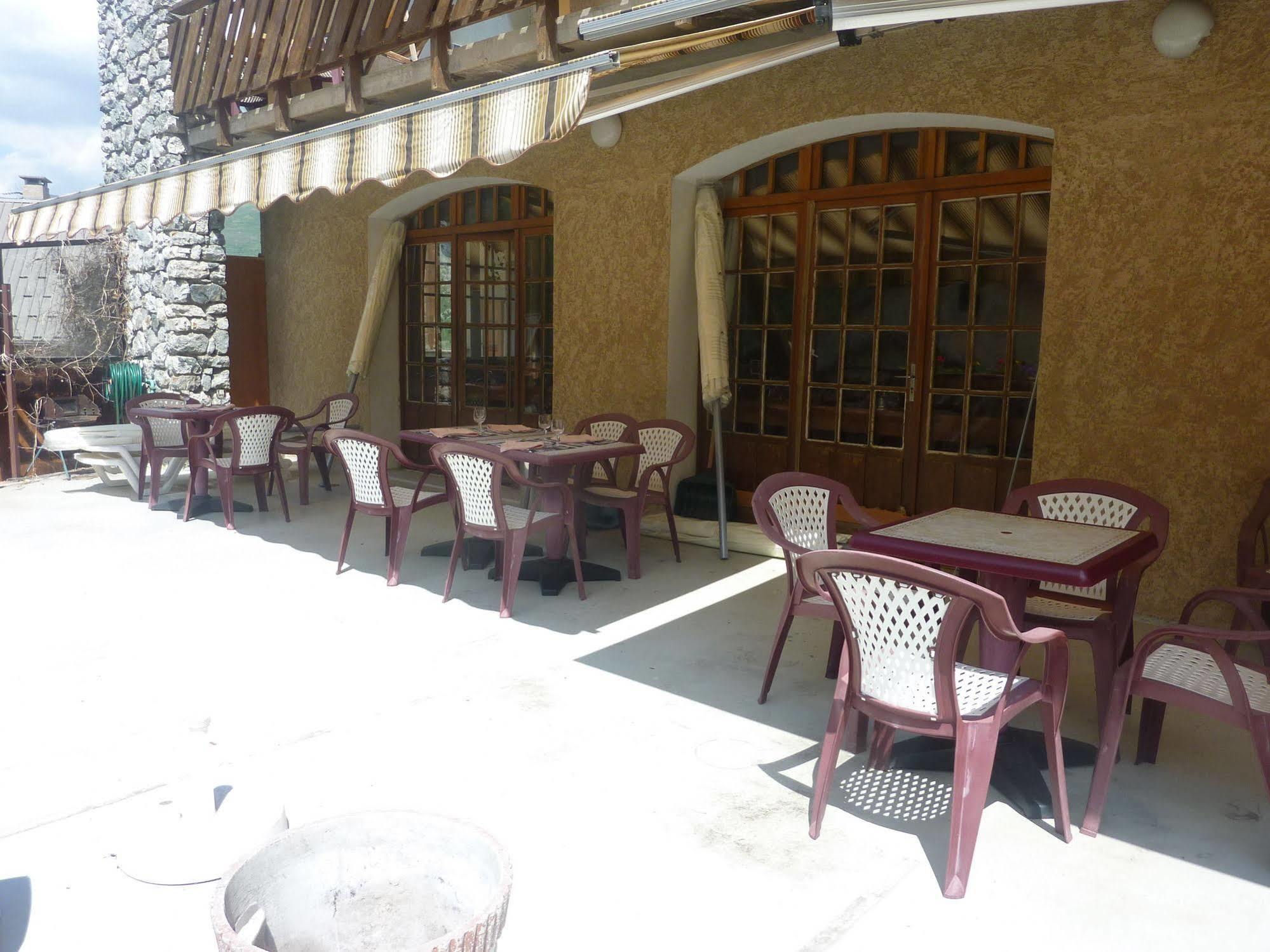 Les Agneaux Hotel Villar-d'Arene Exterior photo